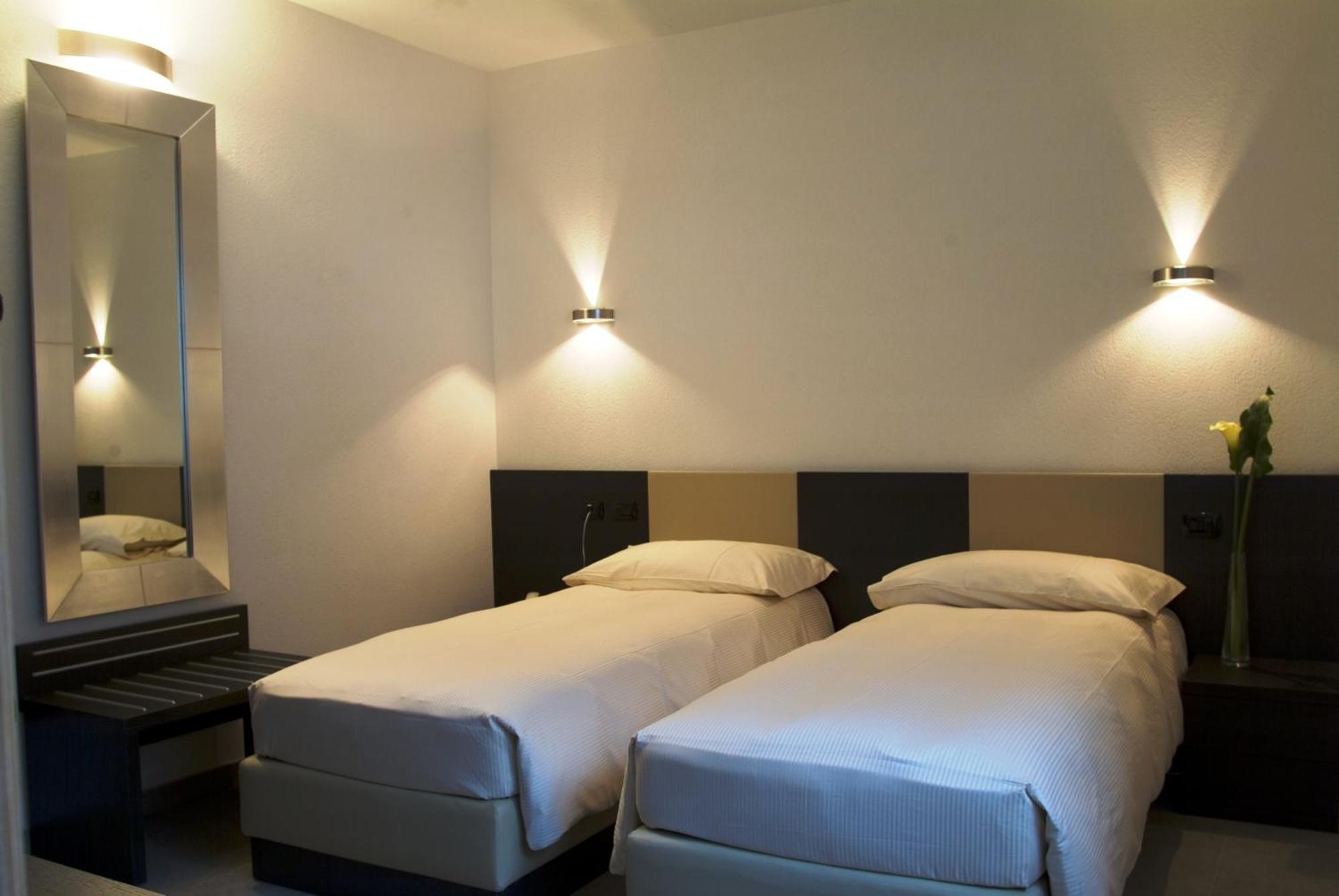 Hotel San Lorenzo Chiavenna Ngoại thất bức ảnh